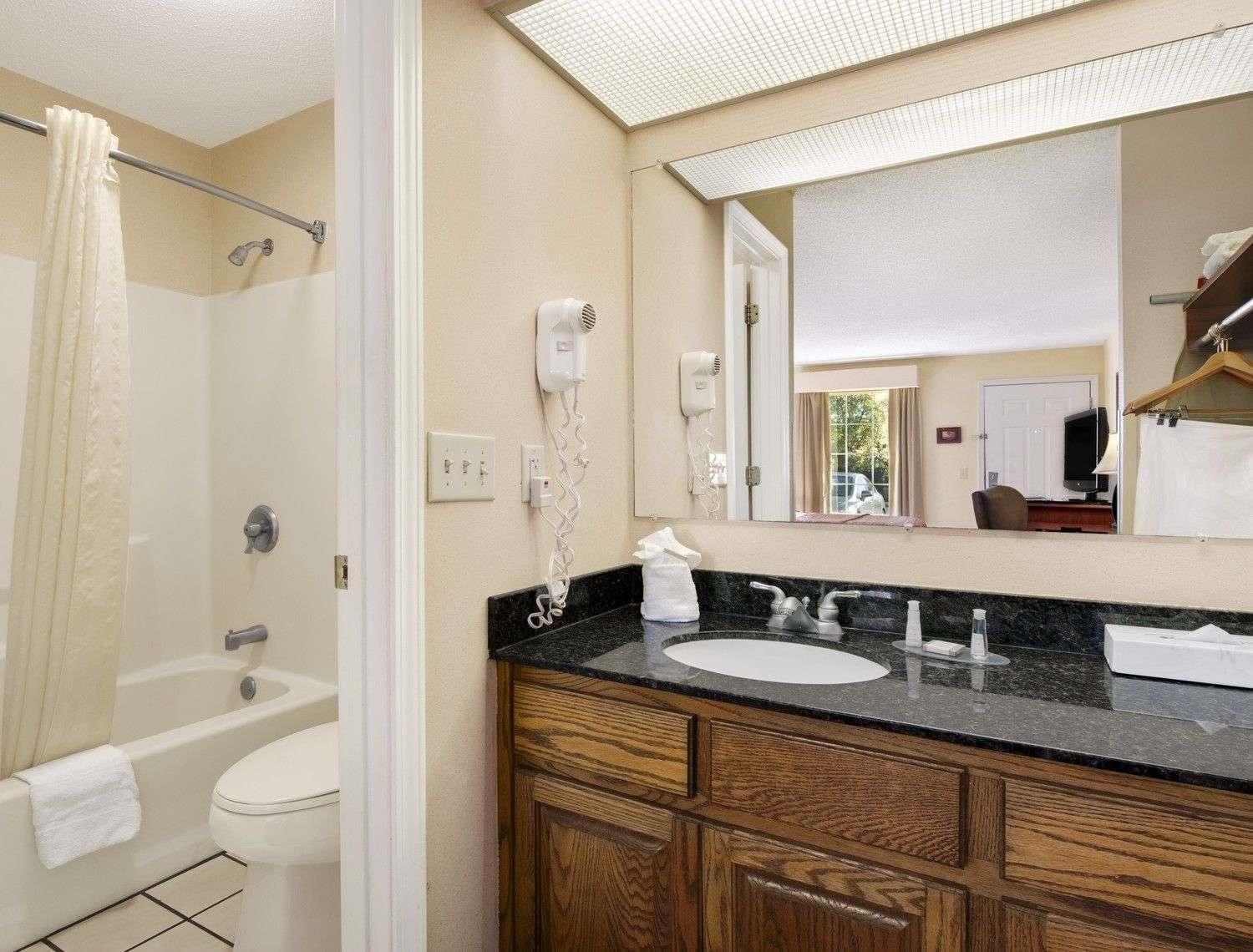 Baymont By Wyndham Eufaula Hotel Luaran gambar